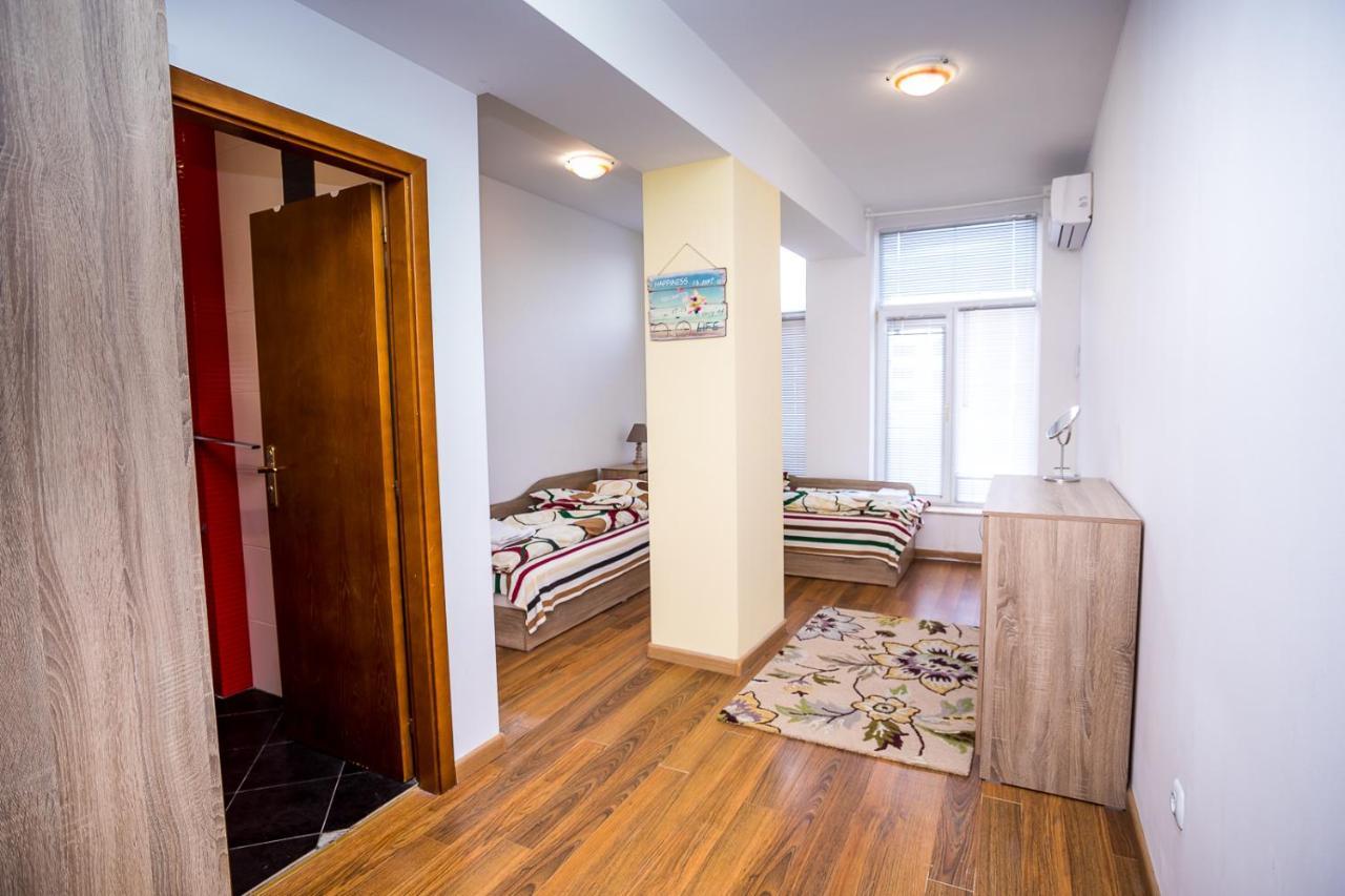 Old City Square Apartment Lovecs Kültér fotó