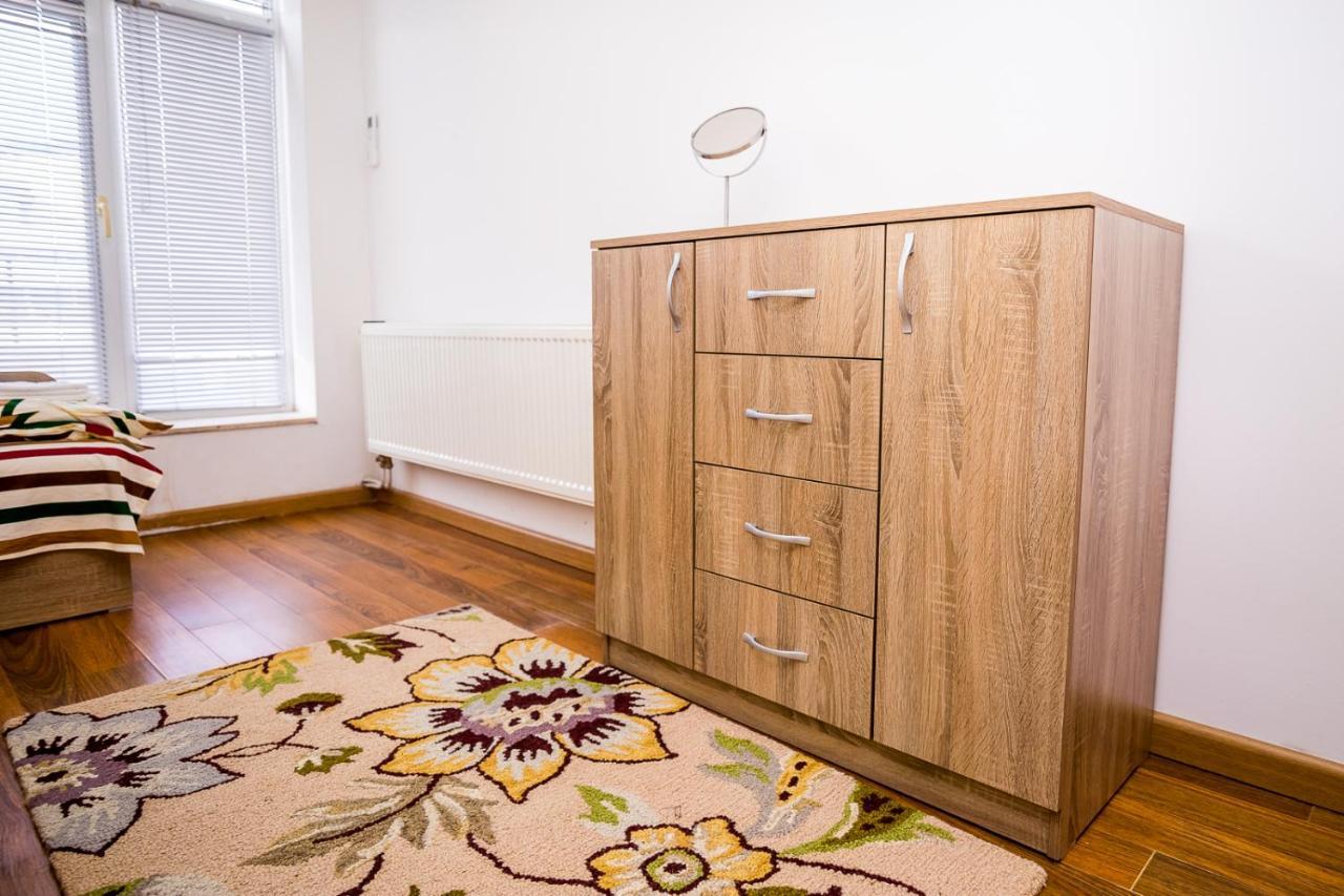 Old City Square Apartment Lovecs Kültér fotó