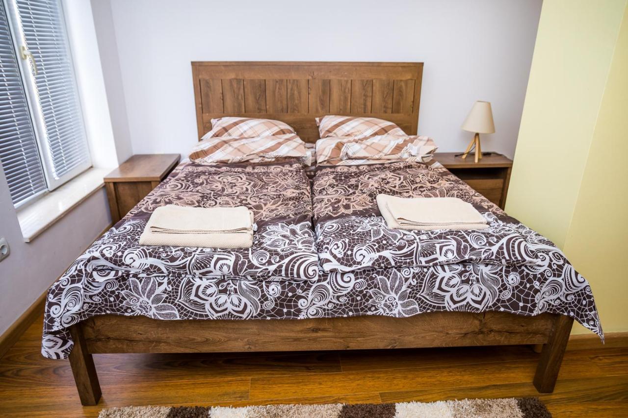 Old City Square Apartment Lovecs Kültér fotó