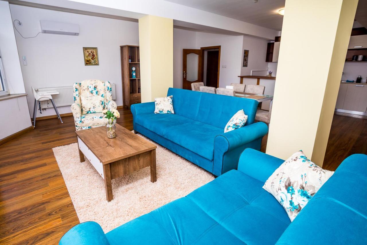 Old City Square Apartment Lovecs Kültér fotó